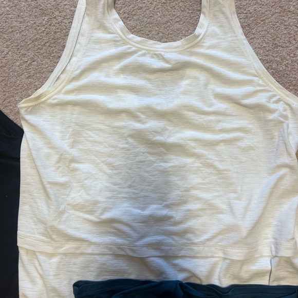 Fabletics and Calista Workout Bundle - Picture 3 of 5